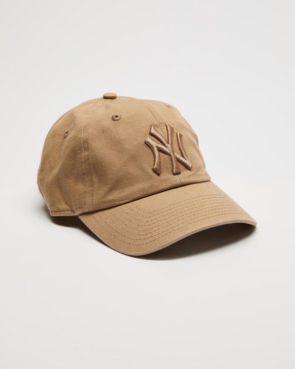 ICONIC EXCLUSIVE - Casual Classic New York Yankees Cap | THE ICONIC (AU & NZ)