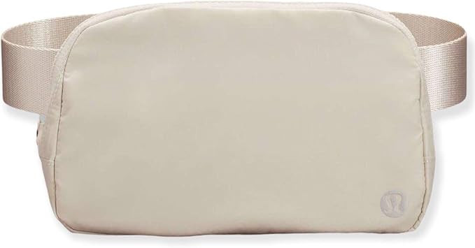 Amazon.com | Lululemon Athletica Everywhere Belt Bag, Black, 7.5 x 5 x 2 inches | Waist Packs | Amazon (US)