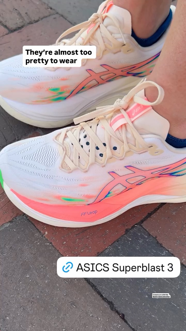 They’re almost too pretty to wear  Commissionable link @asics @asicsrunning