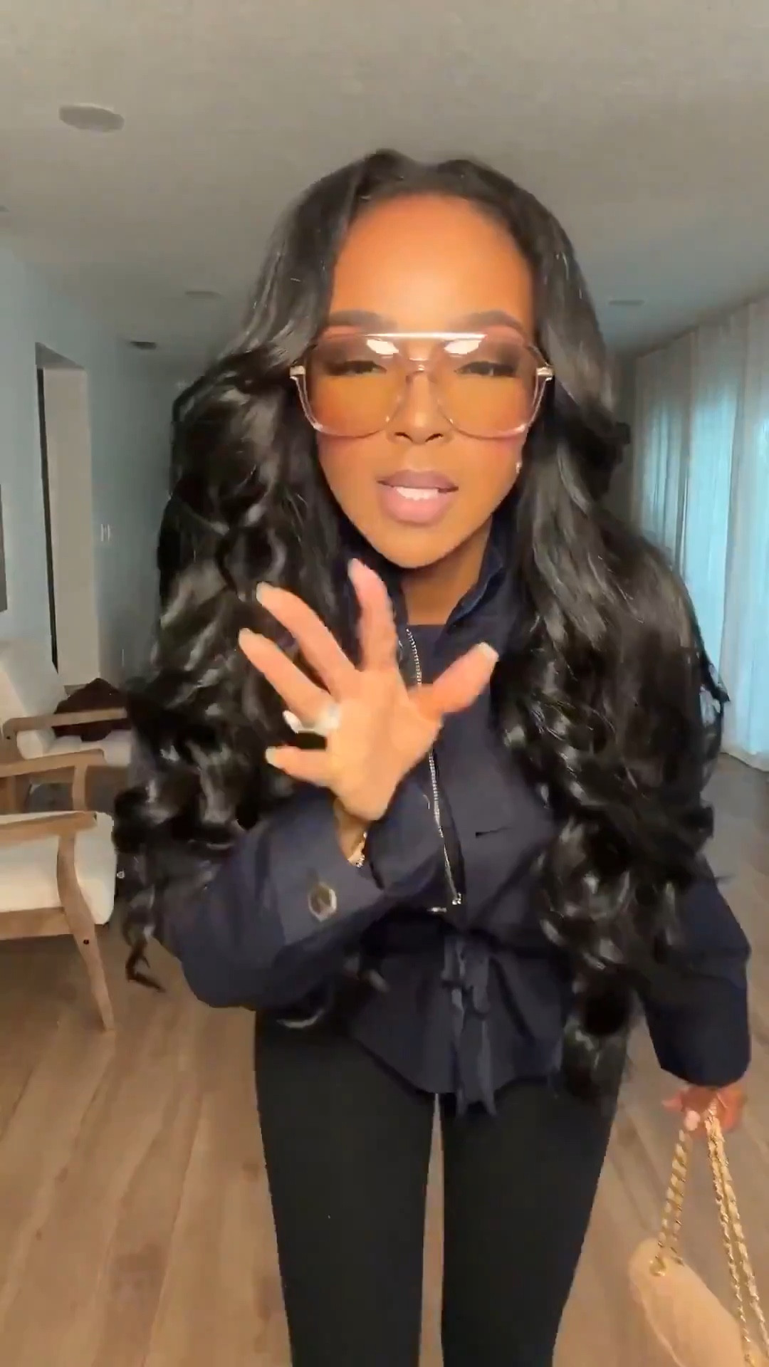 Chic— this off-duty look is all about elevated casual style with an effortless edge. The lightweight jacket layers perfectly over sleek leggings, while the sneakers keep it practical without sacrificing style. This is one of those outfits you’ll reach for on repeat because the cost per wear drops fast with how versatile each piece is.

Perfect for errands, travel days, casual meetings, coffee runs, and everyday wear.

📏 Sizing & Fit  
Top: Size Small  
Jacket: Size Small  
Leggings: Size Small  
Sneakers: True to size  

Measurements: 5'4", 138 lbs, 34D bust, 27" waist, 40" hips  

Save this post if you love easy outfits that still feel put together.  
#LTKStyle #CasualOutfits #EverydayWear  

Follow me on Instagram and YouTube @kirasfashionfinds 

#LTKPetite #LTKootd