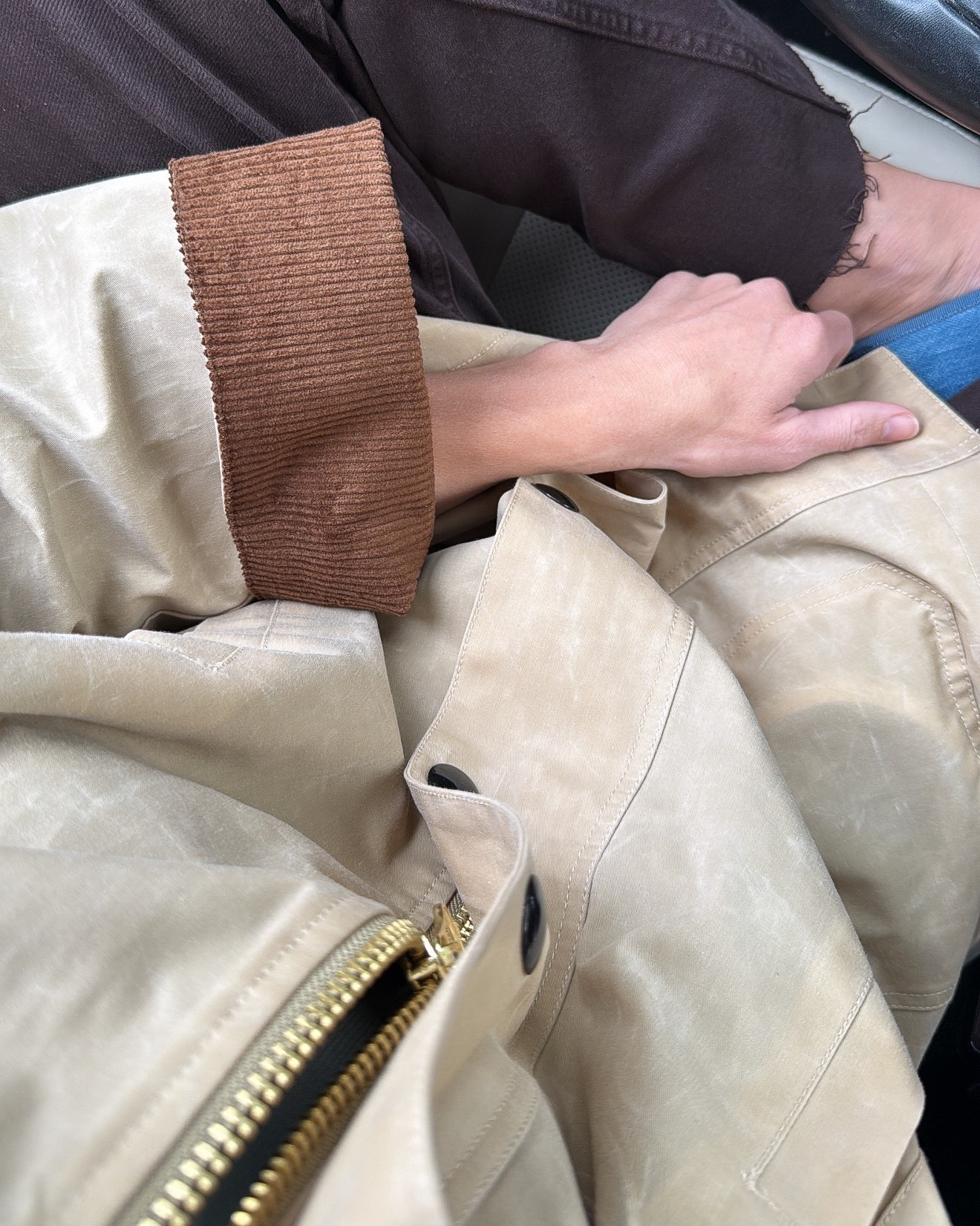 Size S jacket (runs very large), jeans TTS, flats TTS