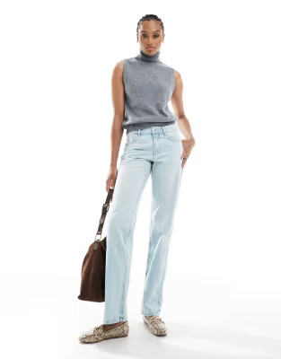 Stradivarius Tall D03 low waisted straight leg jean in light blue wash | ASOS | ASOS (Global)
