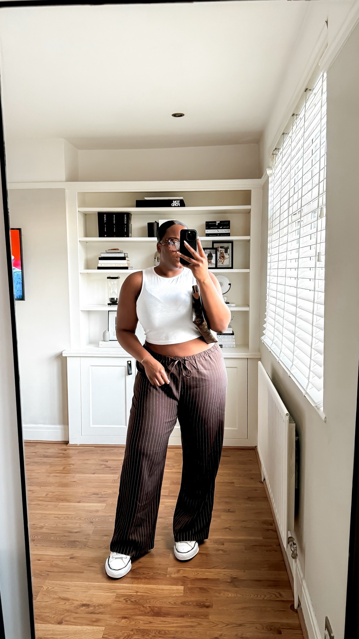 Cream and Brown Outfit!

Pinstripe / summer outfit / ootd 

#LTKcurves #LTKsummer #LTKuk