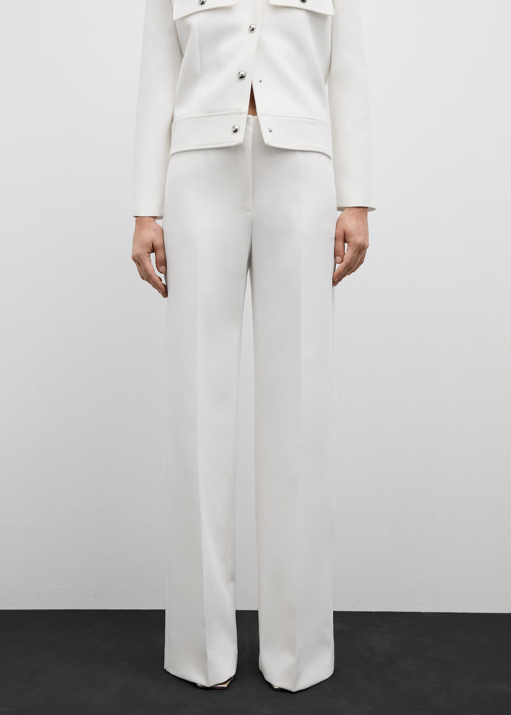 Flowy straight-fit trousers | MANGO (UK)