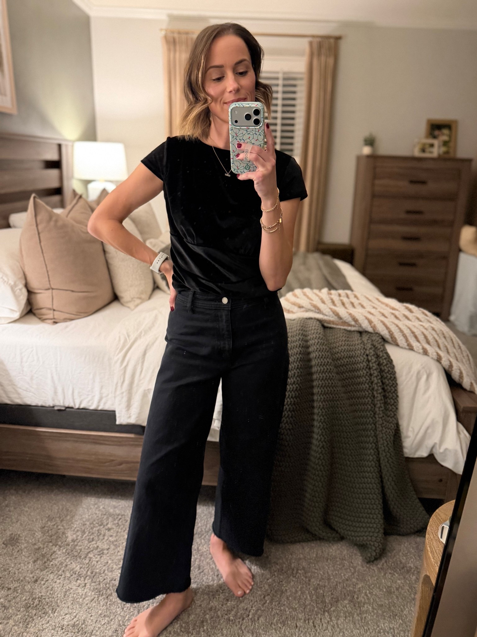 These pants are a tried and true favorite! I cut mine a little to give them a raw edge (just shy of 5’4”) and this velvet top is affordable and honestly a great basic that can be worn through winter for nights out!

#LTKFindsUnder50 #LTKSeasonal