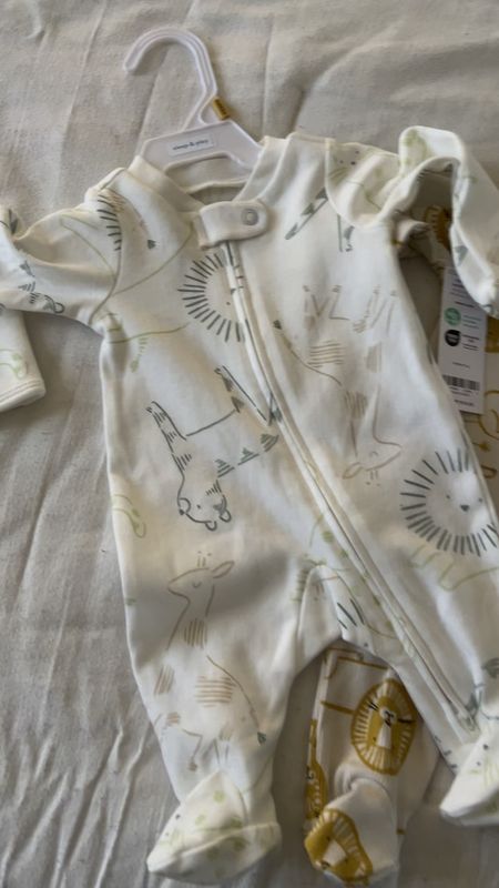 These little onesies are so cute! I love that they have a 2-way zipper, makes it so much easier for diaper changes. 

#LTKbaby #LTKVideo #LTKbump