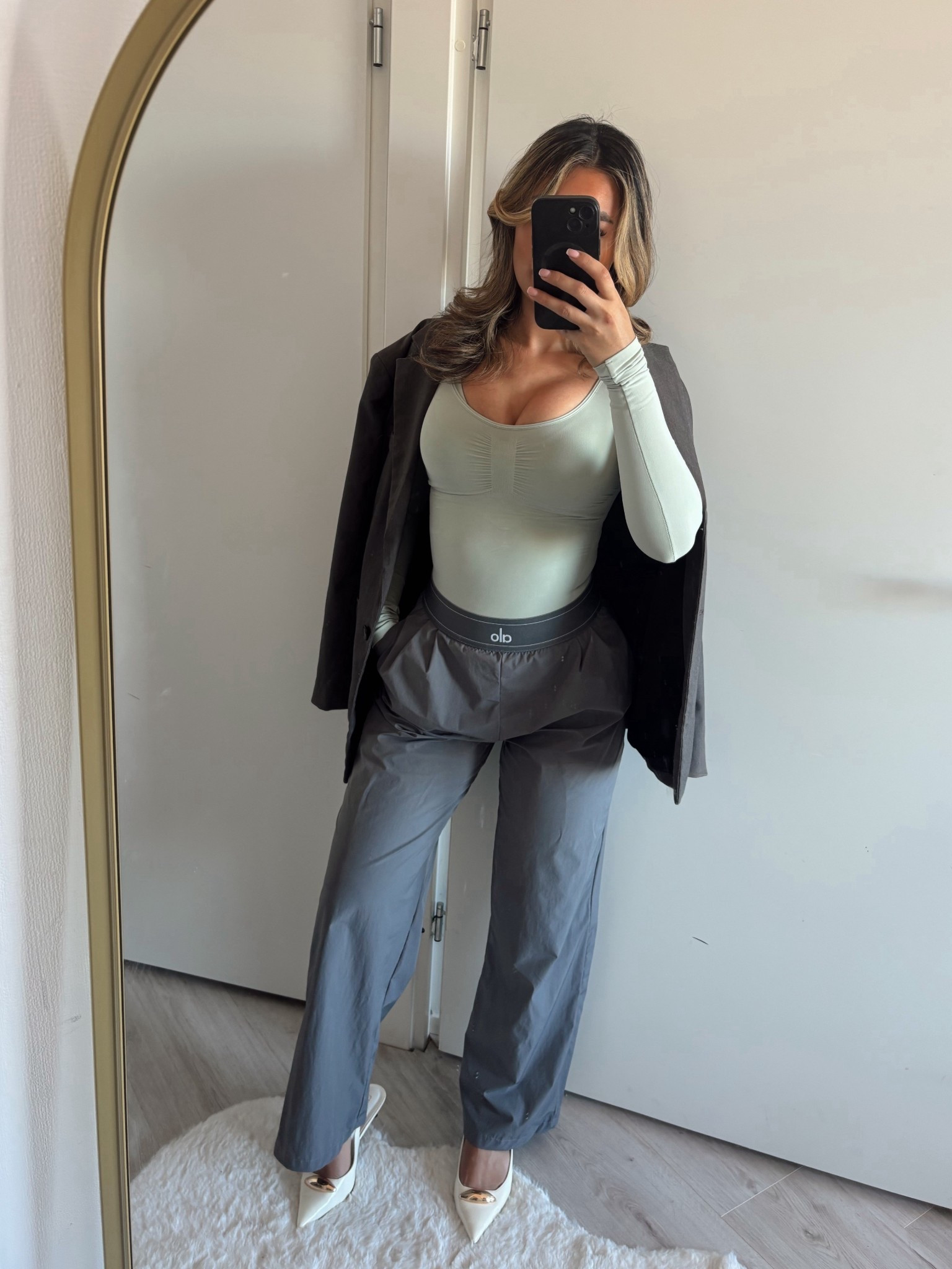 Code VIVI10 10% off