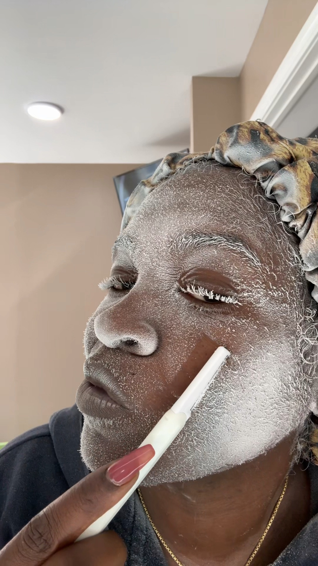 The Glow might of been hiding this whole time #hairyface #dermaplane

#LTKWedding #LTKBeauty #LTKHome