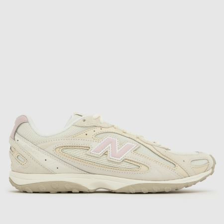 New Balance 204L Trainers in Sea Salt & Stone Pink | Schuh