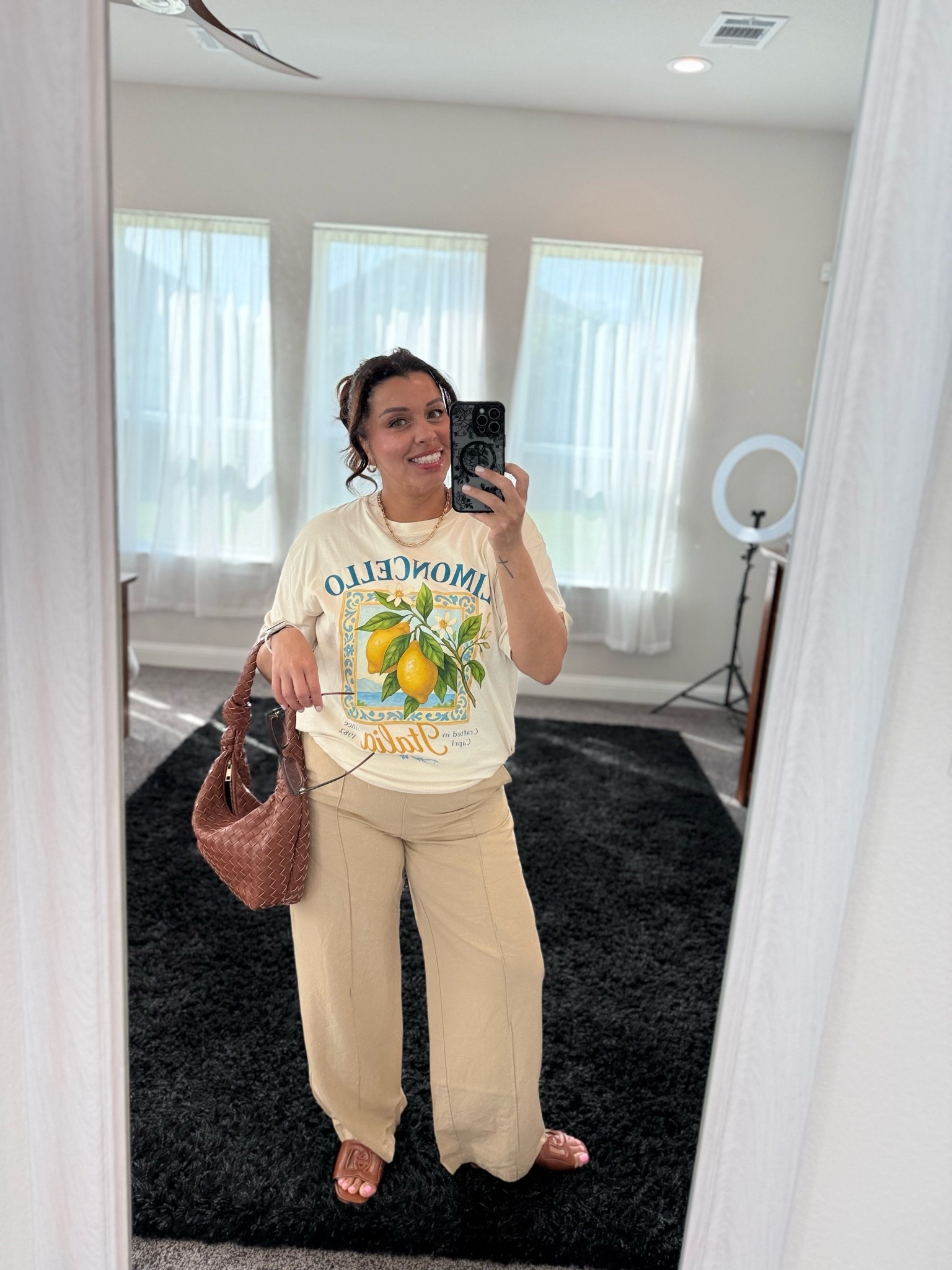 Outfit of a mom over 40 💛

Summer looks, summer styles, Outfit, mom outfit, cute outfit, comfy outfit, summer outfits, chic outfit, Mom style, fashion over 40, outfit of the day, trends, summer, Latina

#LTKootd #LTKOver40 #LTKMidsize
