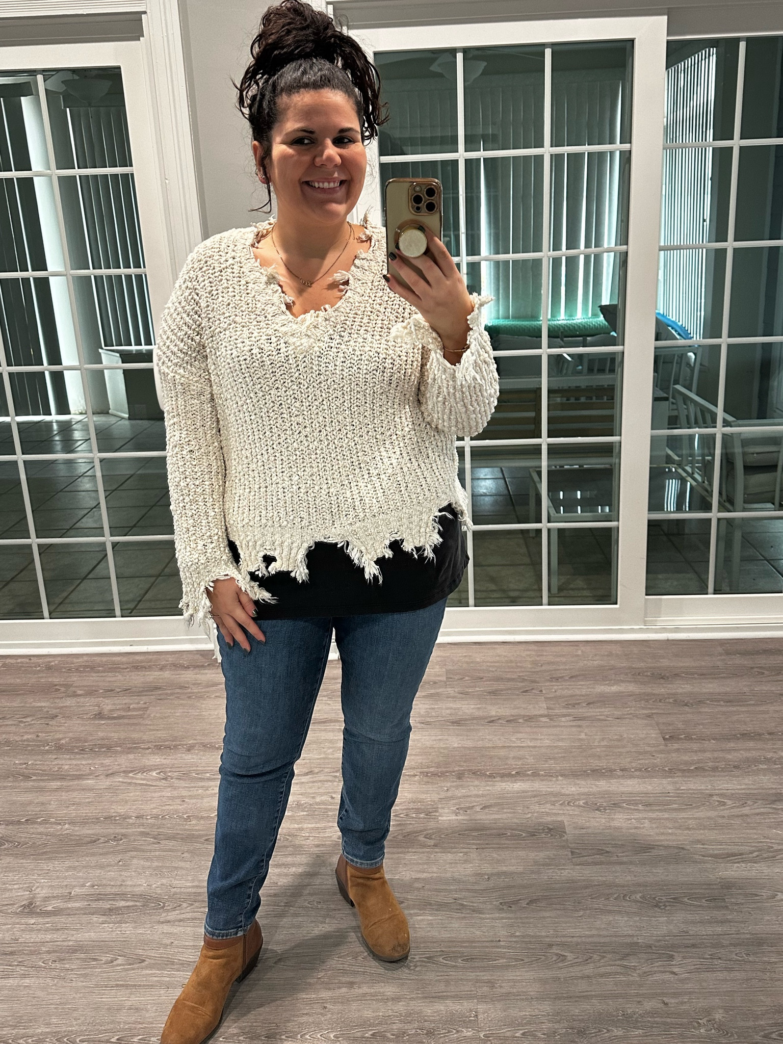 I was so excited to finally wear my vintage sweater to lunch yesterday! I’ve been waiting for the right occasion and it was perfectly layered with a plain black tank! 

#LTKmidsize #LTKSeasonal #LTKstyletip