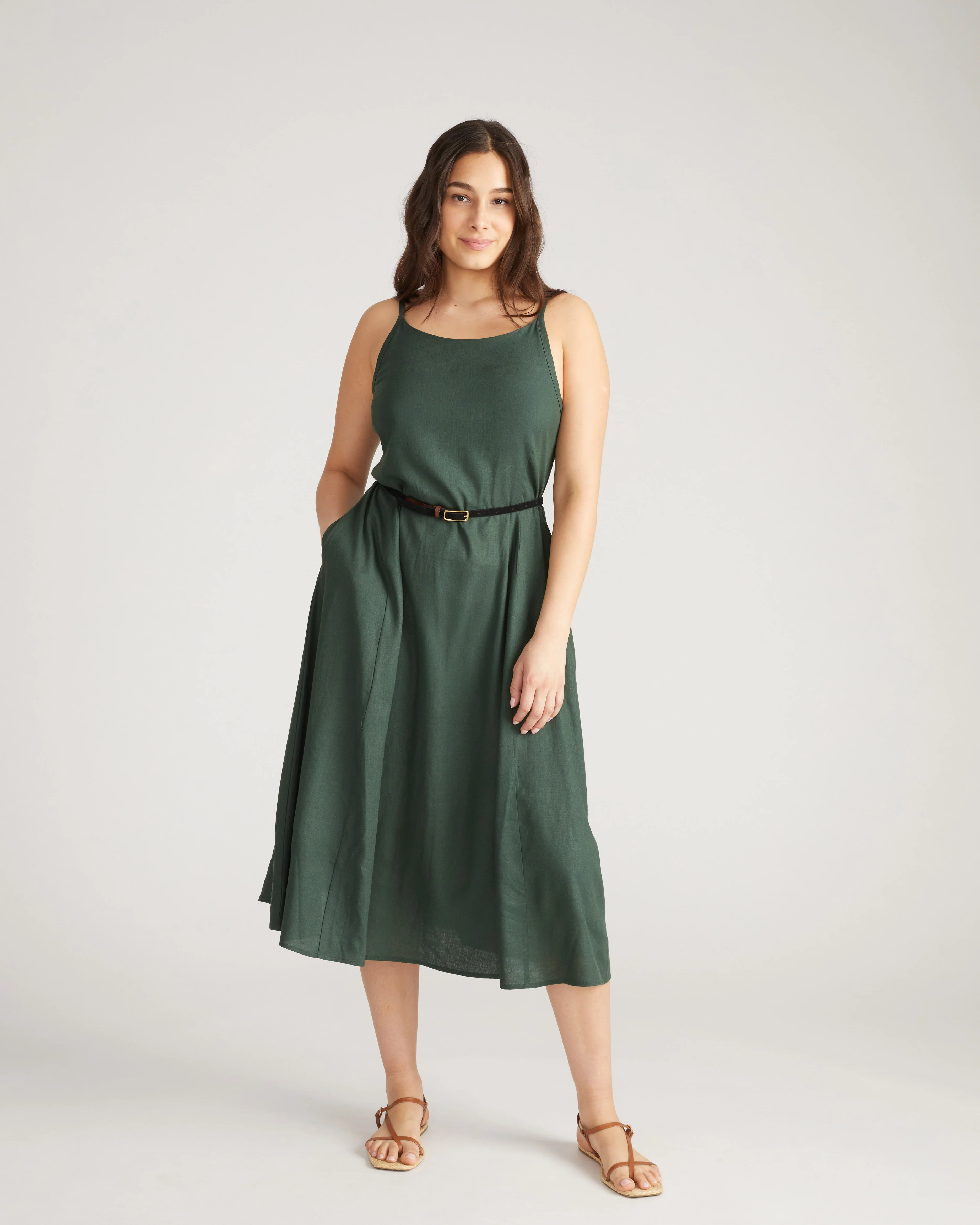 Kuki Linen Dress - Luscious Green | Universal Standard