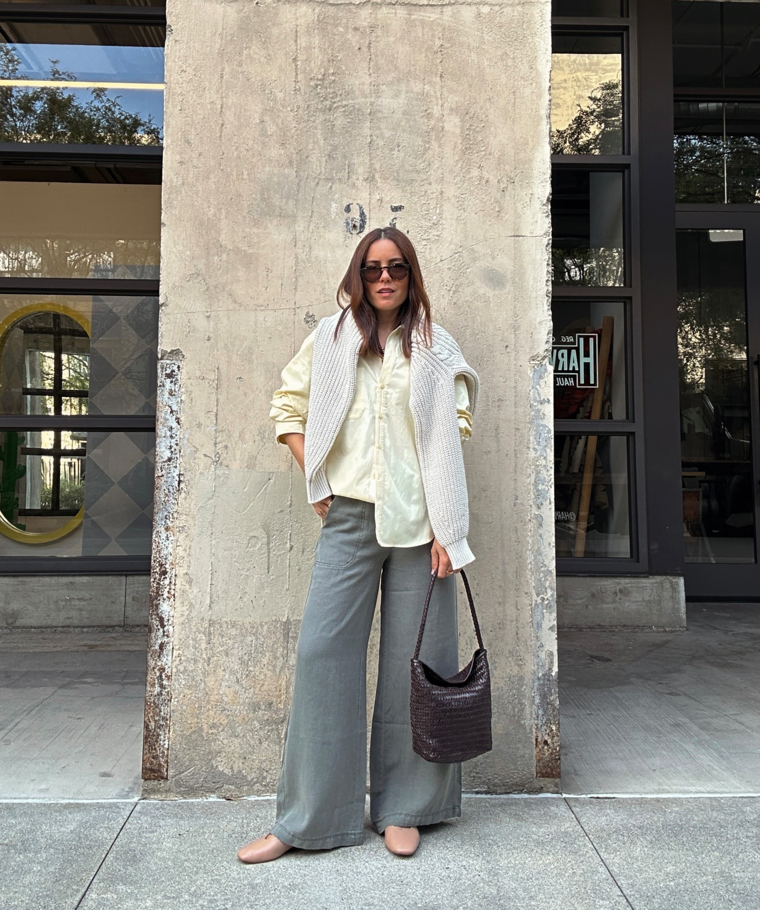 Chic comfy casual spring outfit 💛

#LTKSeasonal #LTKootd #LTKPetite