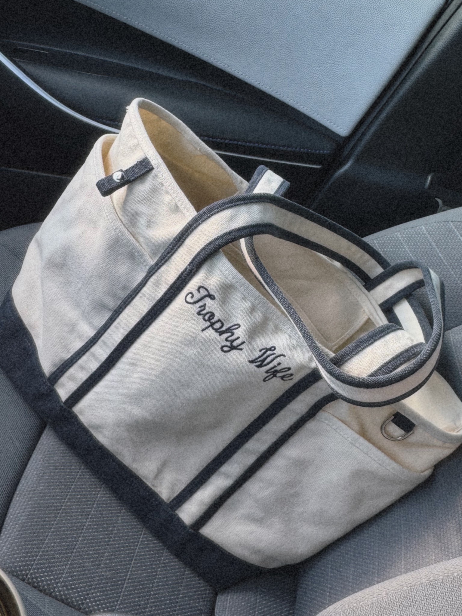 the cutest L.L Bean Dupe tote bag ✨🤍🤭

#LTKWorkwear #LTKBeauty #LTKFindsUnder50