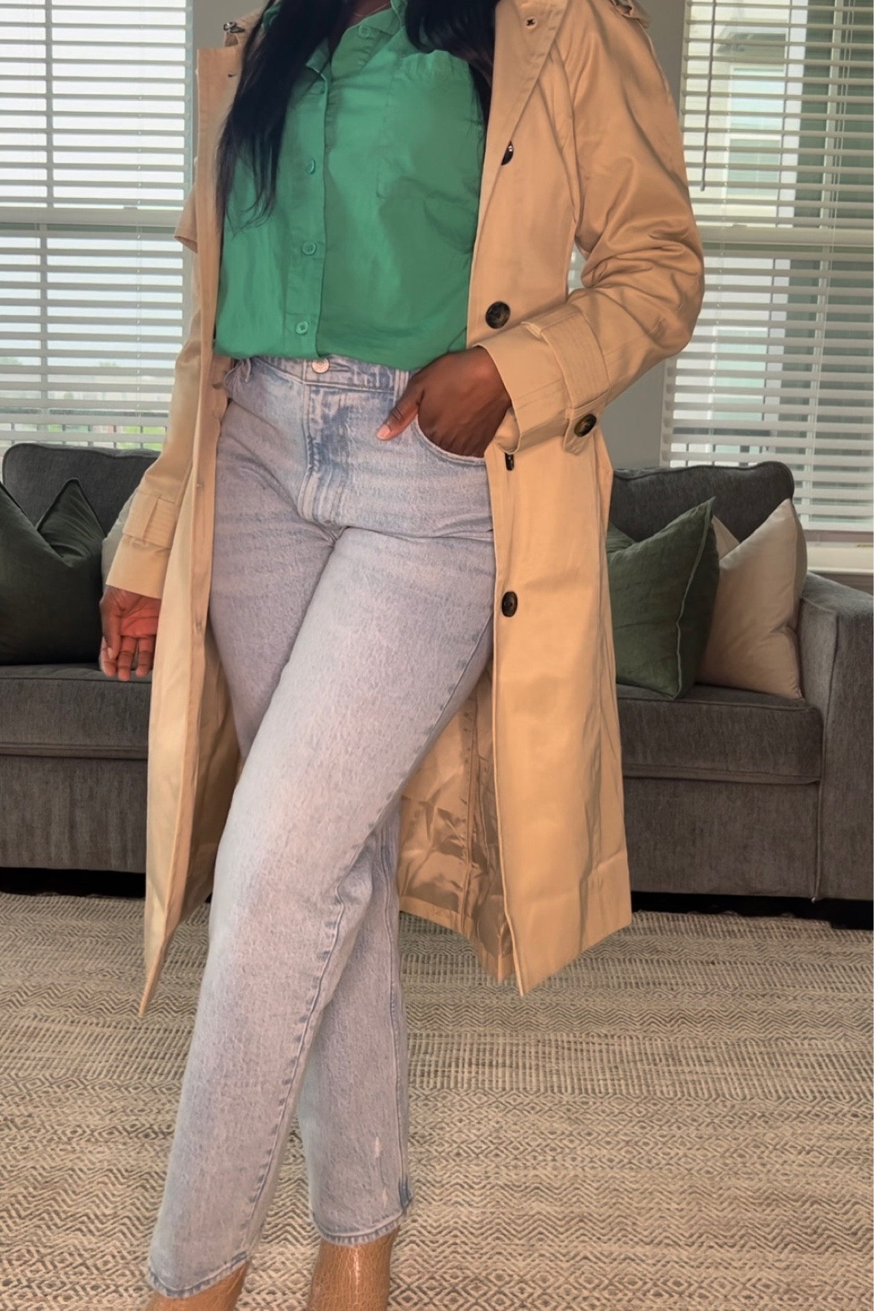 Found the perfect trench coat for this rainy spring weather! #springlooks #trenchcoat #ootd