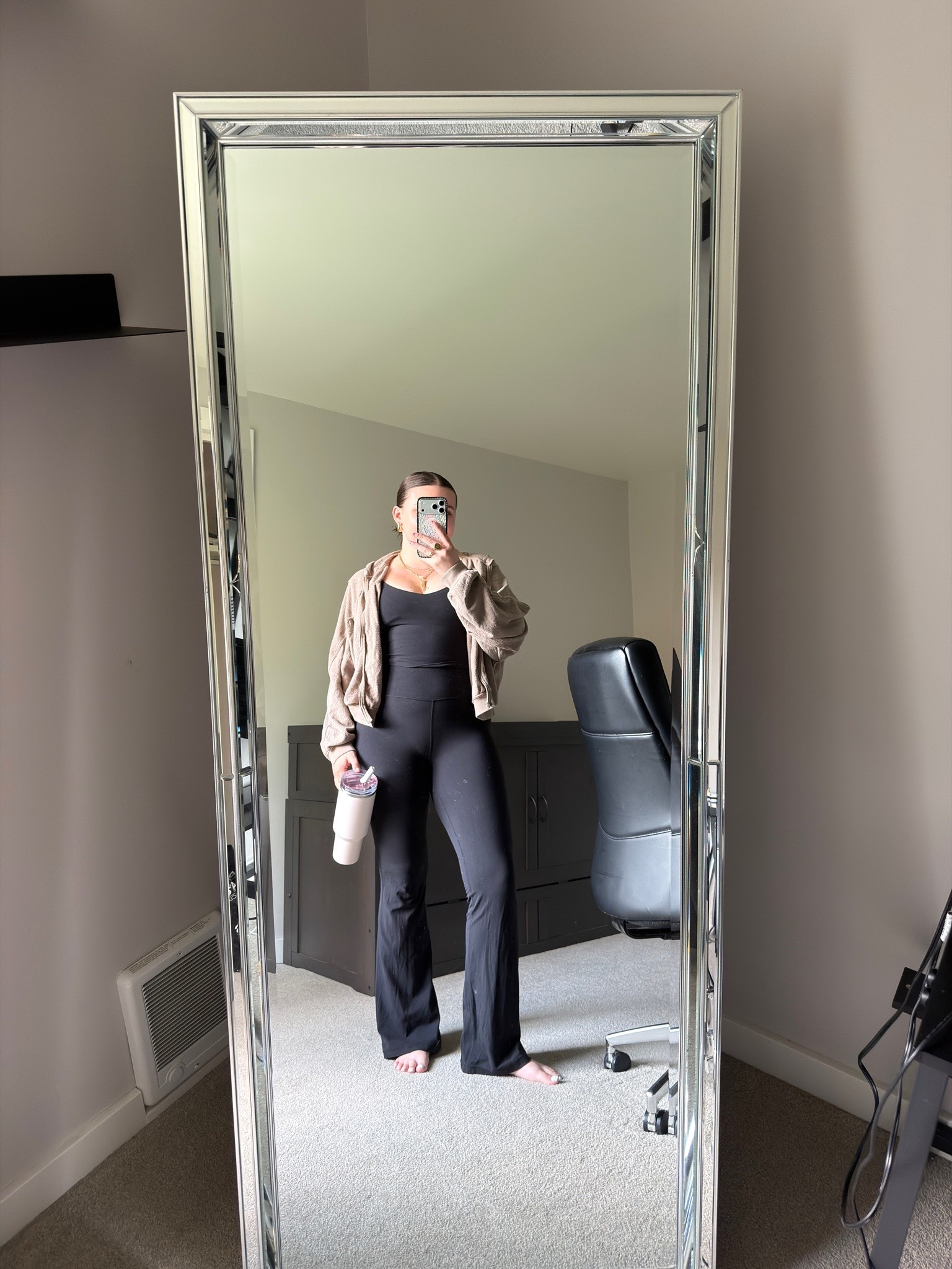 What I wore for a cozy night in! I love a good @lululemon moment especially when I’m just relaxing 🤭

I’m wearing a M sweatshirt, size 8 tank and size 8 leggings

#LTKootd #LTKMidsize #LTKActive