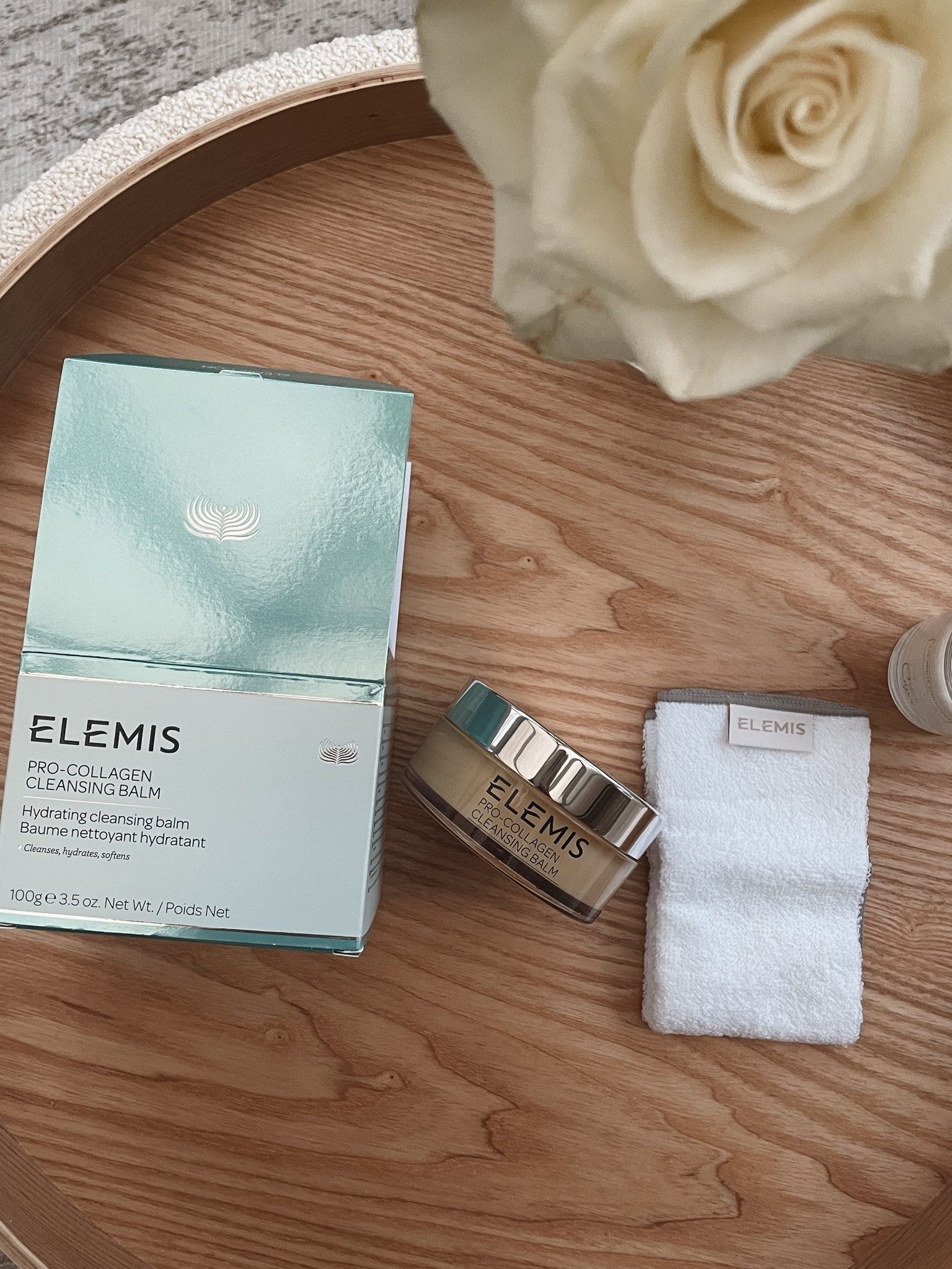 The best make-up remover #LTKxSpaceNK

Elemis Pro-Collagen, skincare, Elemis Pro-Collagen cream, Elemis Pro-Collagen serum, Elemis Pro-Collagen marine cream, Elemis Pro-Collagen products, Elemis Pro-Collagen cleansing balm


#LTKbeauty #LTKeurope #LTKfindsunder50