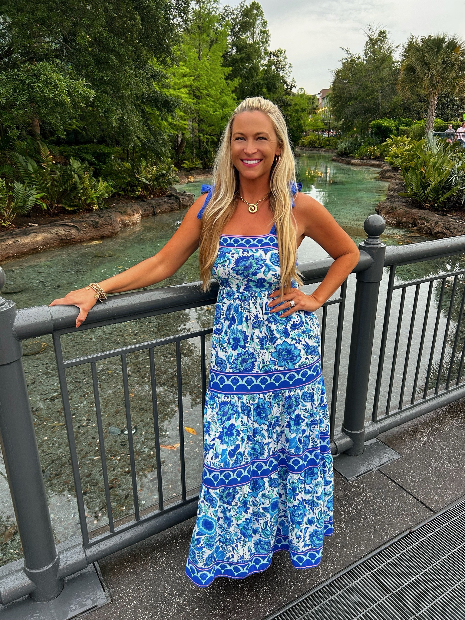 Blue & white dreams that feel straight out of a European summer 💙 This @beachriot maxi is flowy, flattering, and made for sunshine-filled days. It comes in some different prints and colors as well!#LTKMothersDay

#LTKTravel #LTKootd