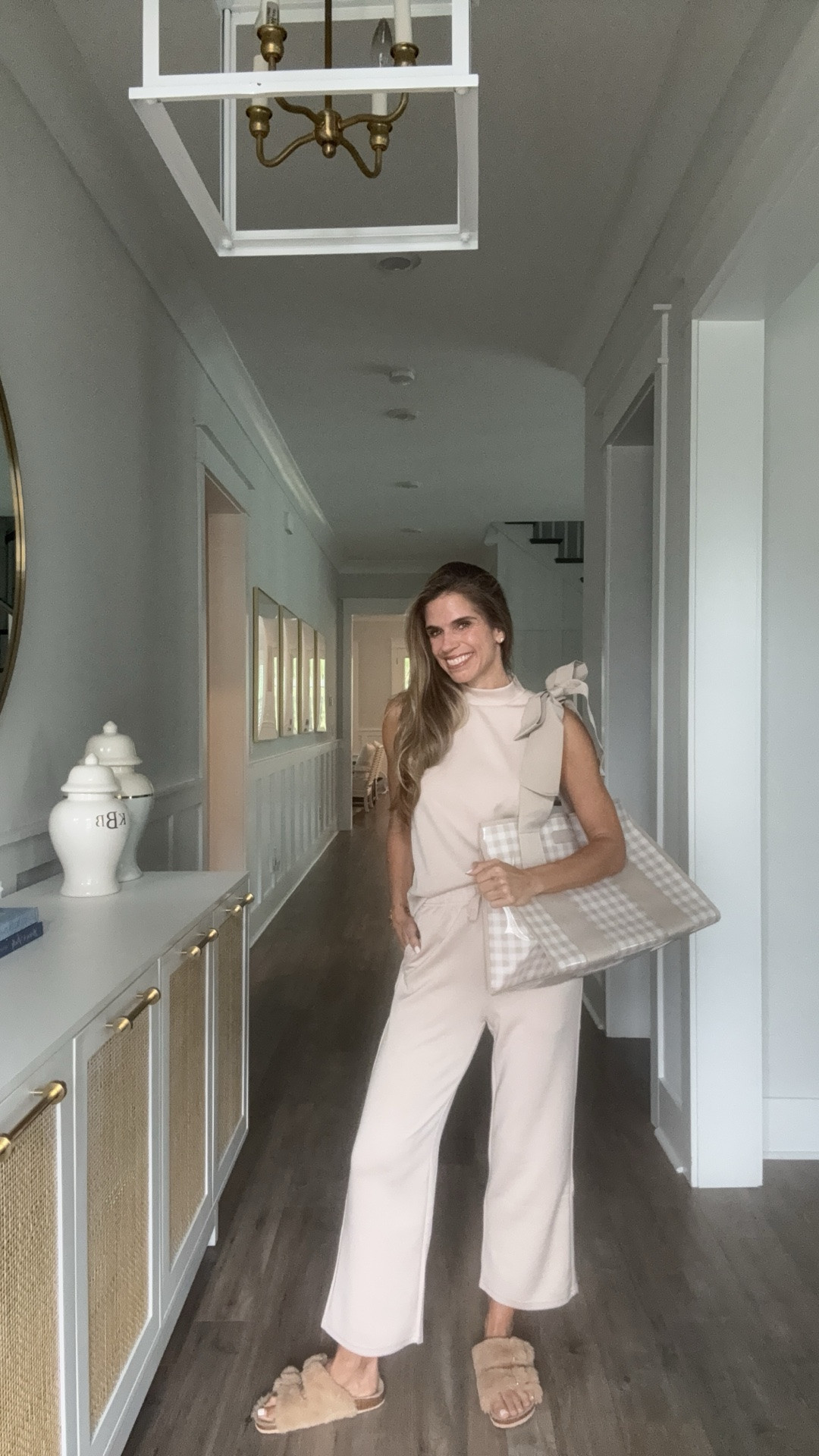 Amazon set, Casual everyday, travel outfit, fall style, furry slide sandals, Casemate gingham jelly bow bag