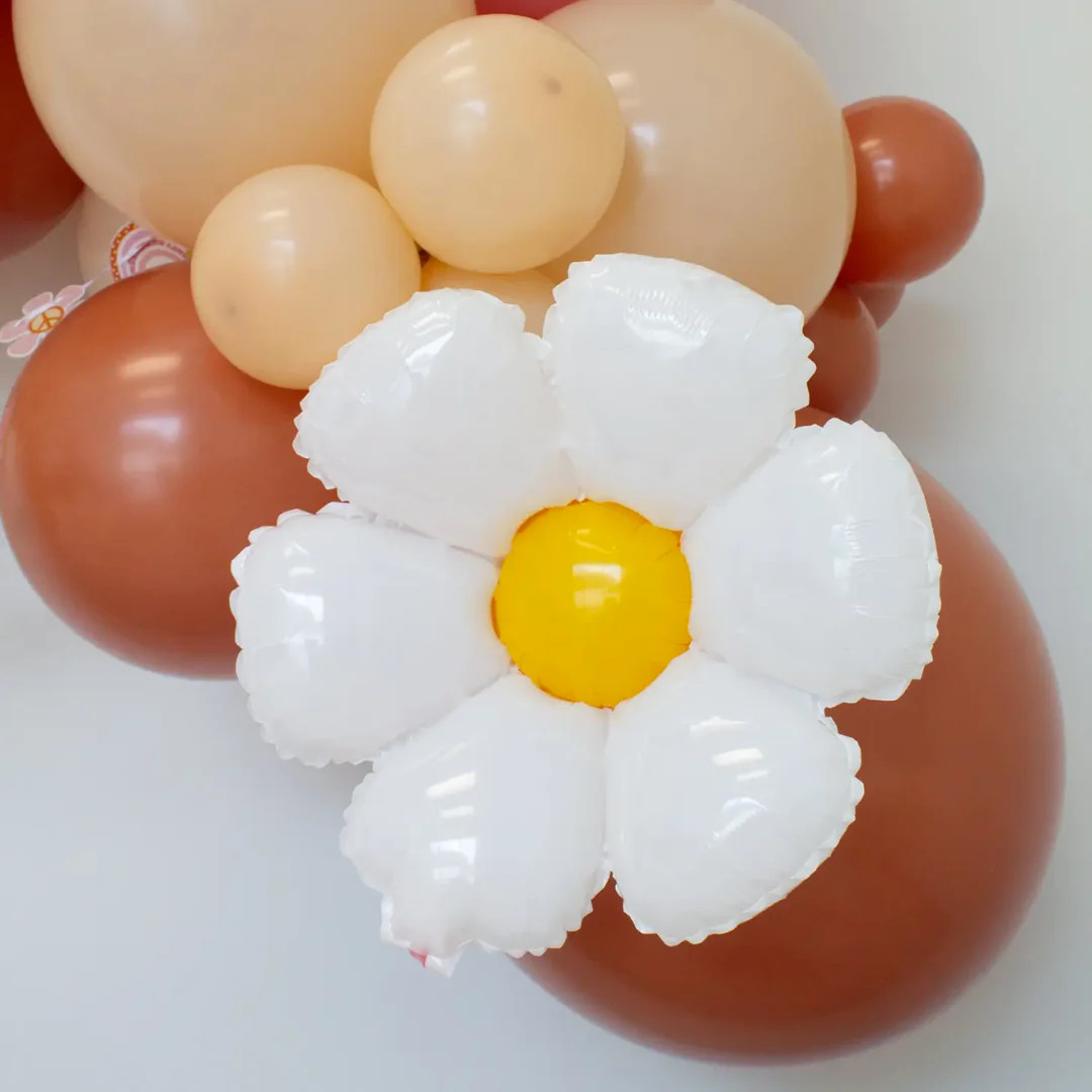 Small Daisy Flower Balloon (Air Only) | Ellie and Piper