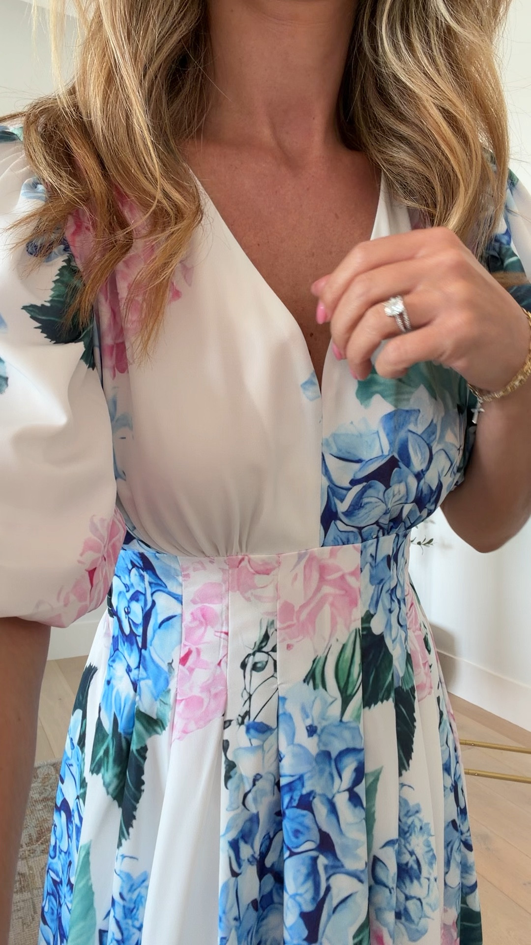 Less than a week until Easter! Here are some last-minute dresses that are under $50! I am in size small in every one of these and they are all pretty good quality