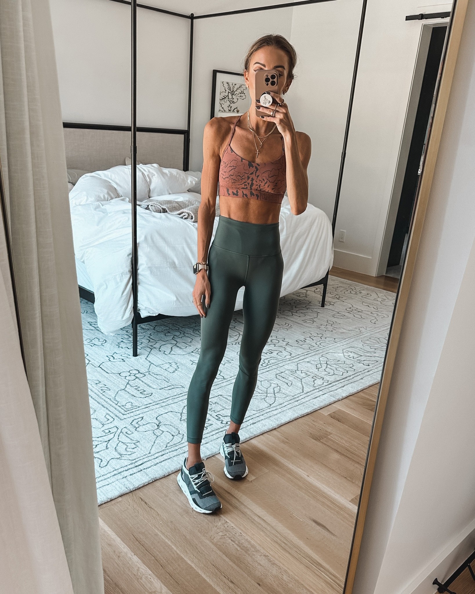 lululemon sports bra size 4 / lululemon leggings size 4
@lululemon
#thesweatlife
#ad