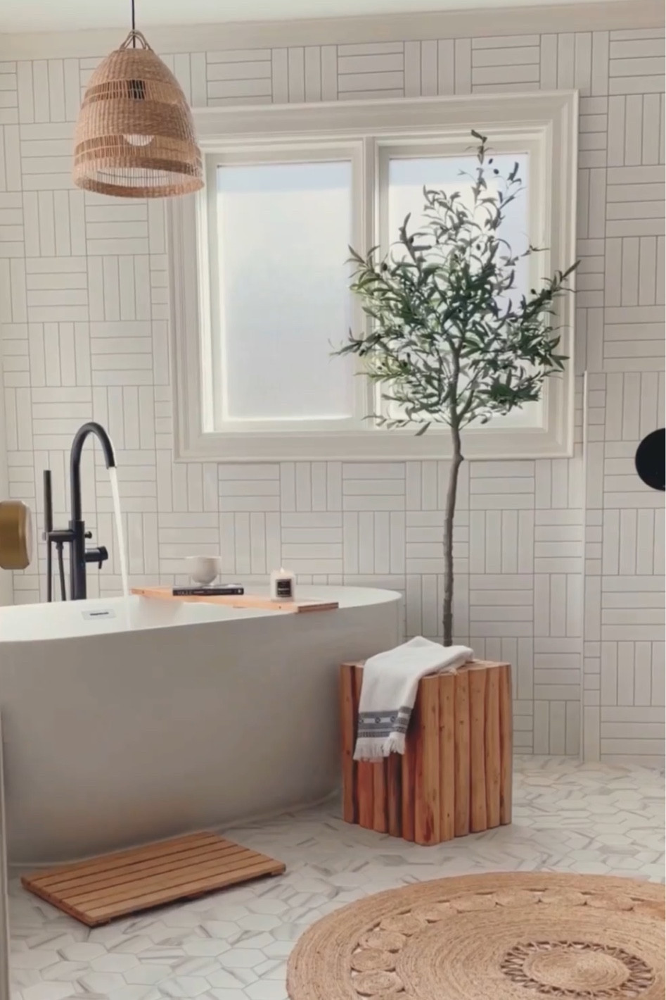 A neutral organic primary bathroom design  

#LTKhome #LTKunder100 #LTKFind