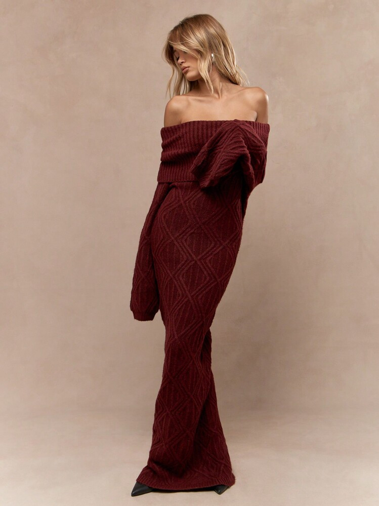 MISSGUIDED Off Shoulder Cable Knit Maxi Dress Winter Holiday Party Sweater Dress Fold Over Neckline Diamond Pattern Long Sleeve Fall Fashion Statement Piece | SHEIN