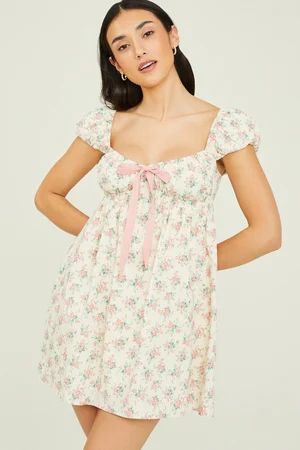 Everlee Floral Bow Dress in Cream | Altar'd State | Altar'd State