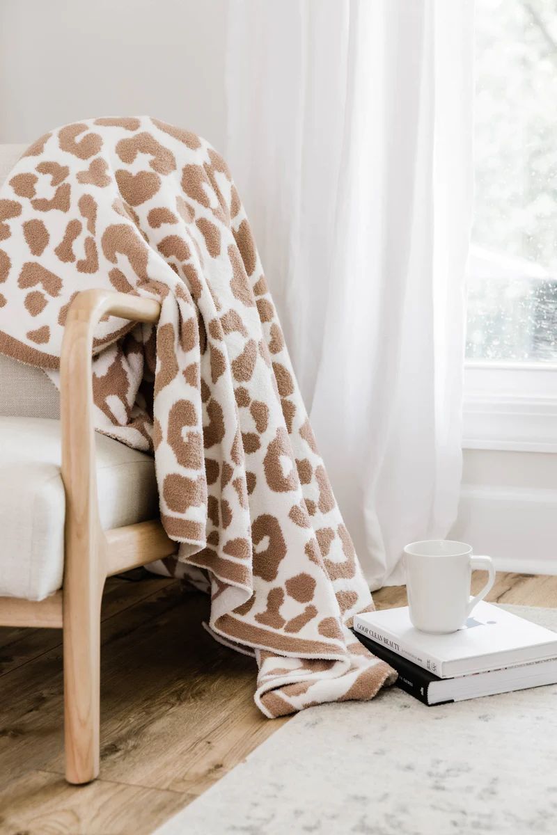 Keep You Warm Blanket Beige Leopard Print DOORBUSTER | The Pink Lily Boutique