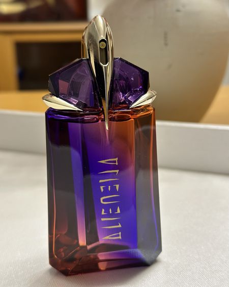 New Fragrance- Mugler Alien Hypersense Eau De Parfum (EDP) 
Fragrance family: Floral Woody
Key Notes: Green Mandarin, Pear Accord, Jasmine Sambac, Cashmeran 

#LTKbeauty #LTKsalealert #LTKxSephora