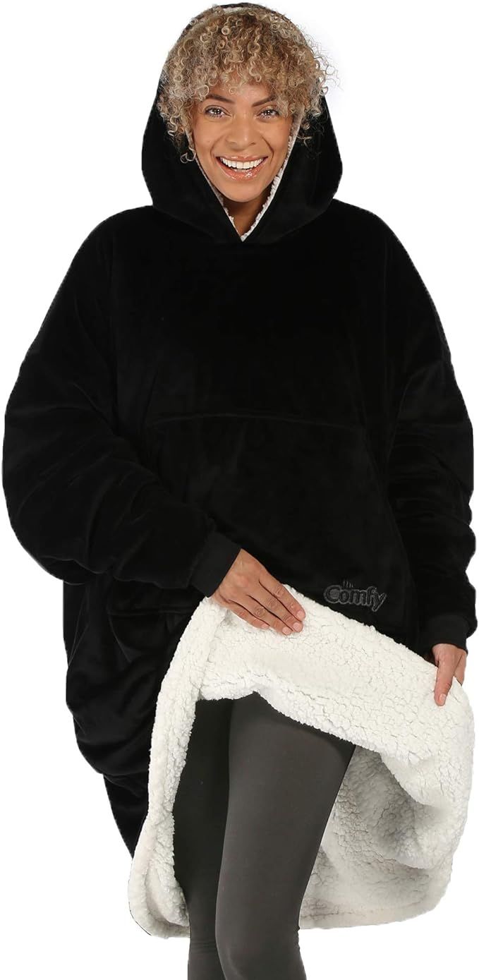 THE COMFY Original | Oversized Microfiber & Sherpa Wearable Blanket, Seen On Shark Tank, One Size... | Amazon (US)