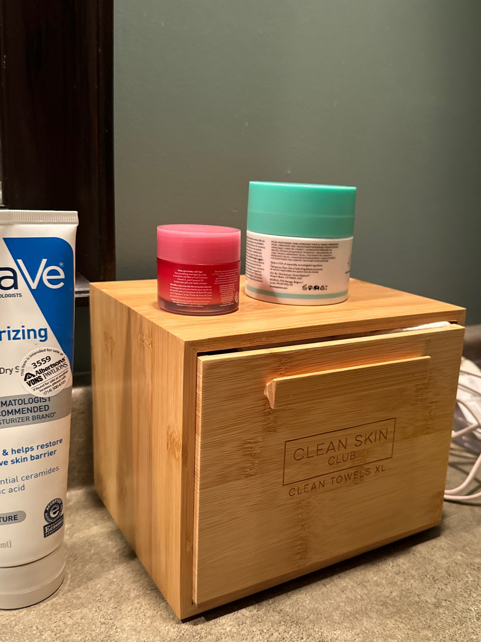 This bamboo box for my face towels is everything. It’s love these for washing my face, removing my makeup and even drying my face. They are so soft! 

#LTKfindsunder50 #LTKhome #LTKbeauty