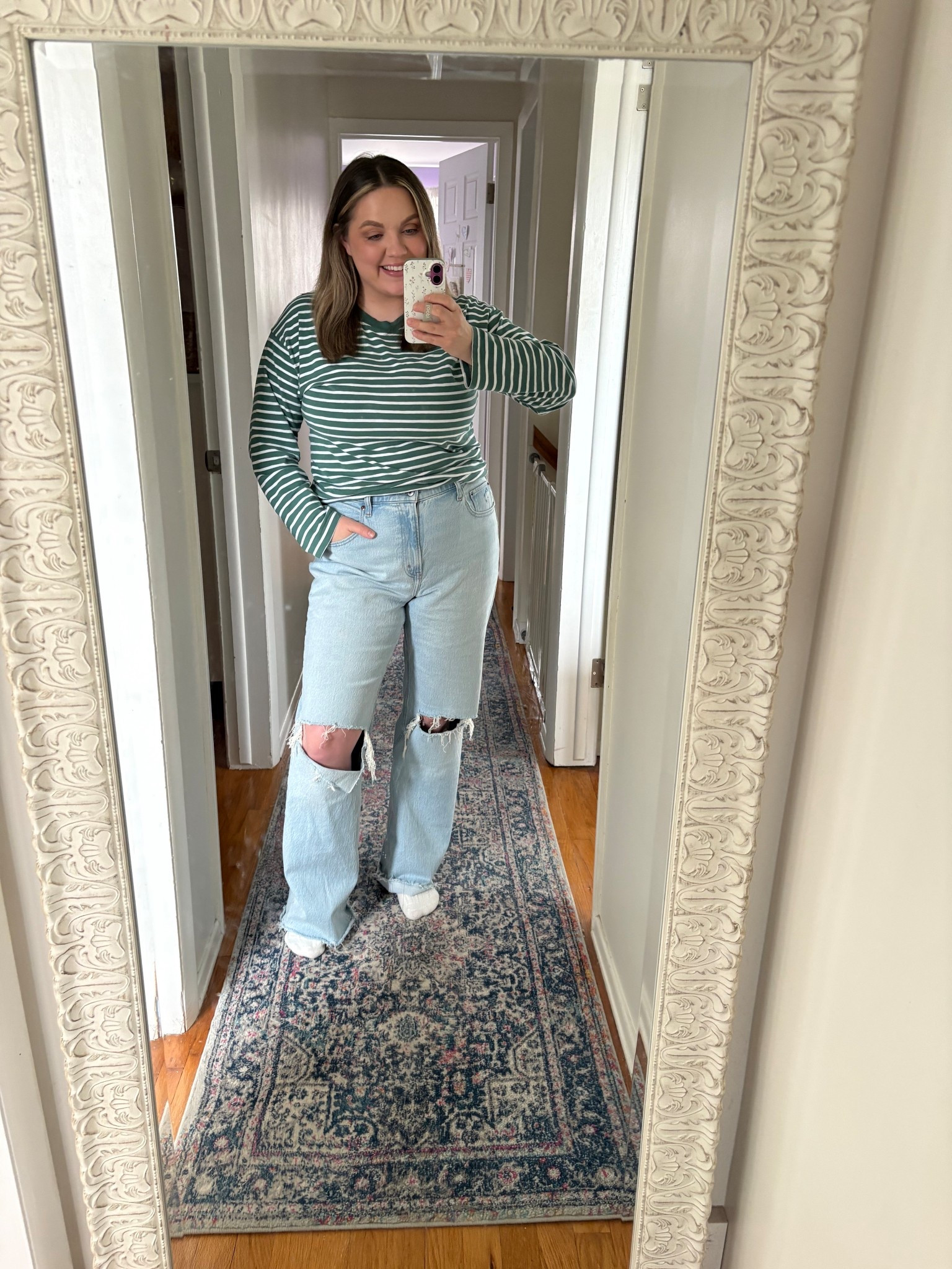 Midsize OOTD 

Freaking obsessed with this wash!
Jeans - 32 reg 

@abercrombie 



#LTKdayinmylife #LTKMidsize #LTKSaleAlert