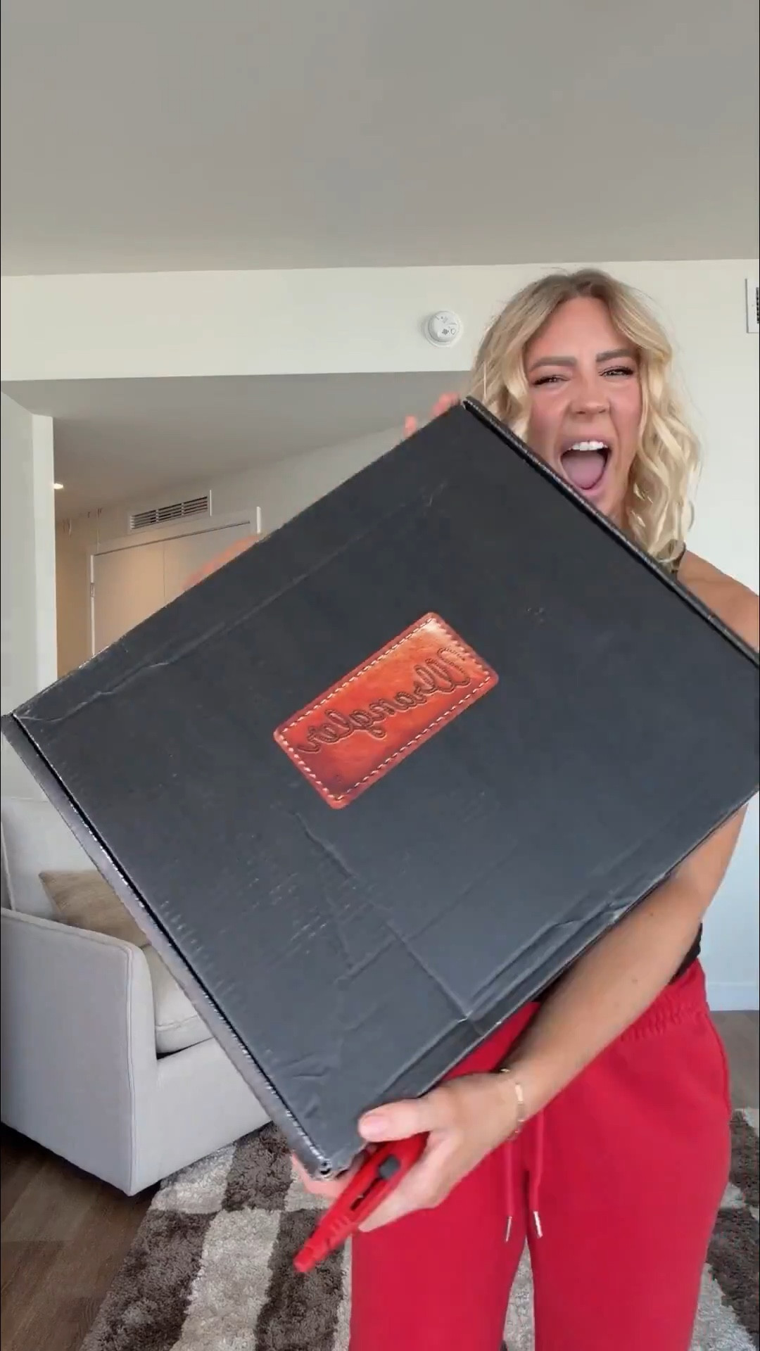 New denim for spring, there is not much out there more flattering than the wrangler Bespoke jeans! 

Got got a size 26 for size reference 

I’m wearing the bespoke bootcut and trouser in this video but I link the exact pairs and these super cute tanks on my LTK as well for easy shopping 
#ad @wrangler 

#LTKootd #LTKFestival #LTKgrwm