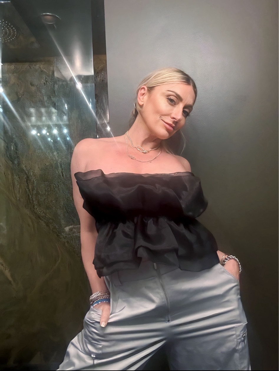 Friday date night look! Exact items are Zara, but I linked similar! 

#datenight #silverpants #fancyoutfit #dressingup #momstyle #nashvillenight #concertlook 

#LTKparties #LTKworkwear #LTKstyletip