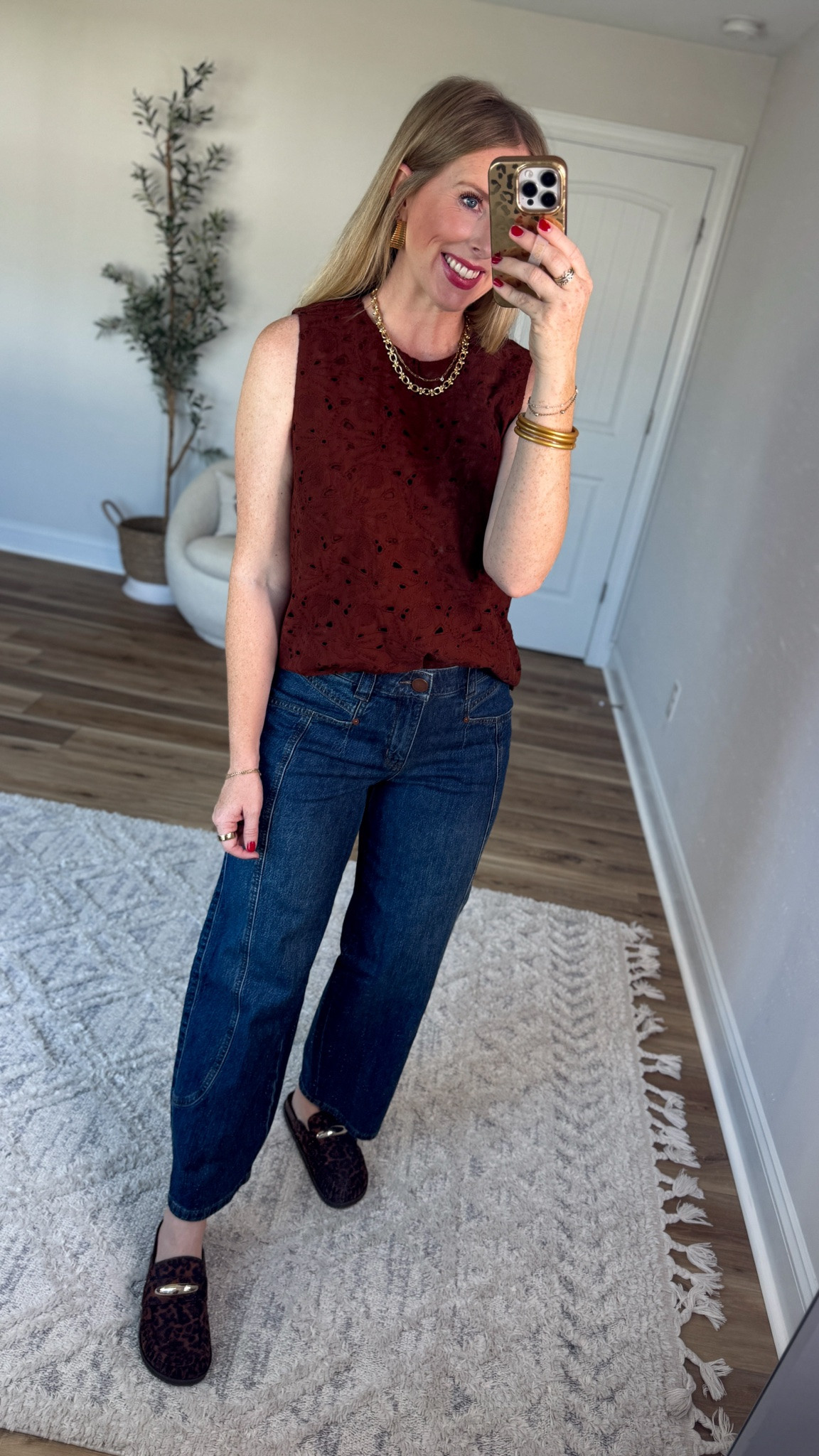 Weekend Walmart Wins try-on
Eyelet top- small
Barrel jeans- 6

#LTKootd