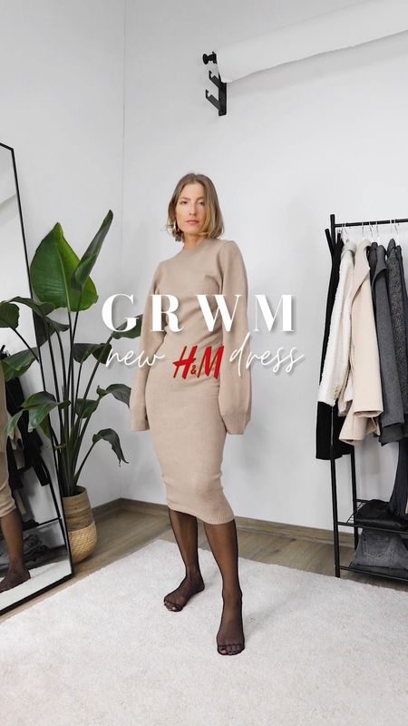 New in some h&m dresses, this is the first one and I also have it in grey. Can really recommend! Wearing xs. Coat is h&m too wearing s. Read the size guide/size reviews to pick the right size.

Leave a 🖤 to favorite this post and come back later to shop