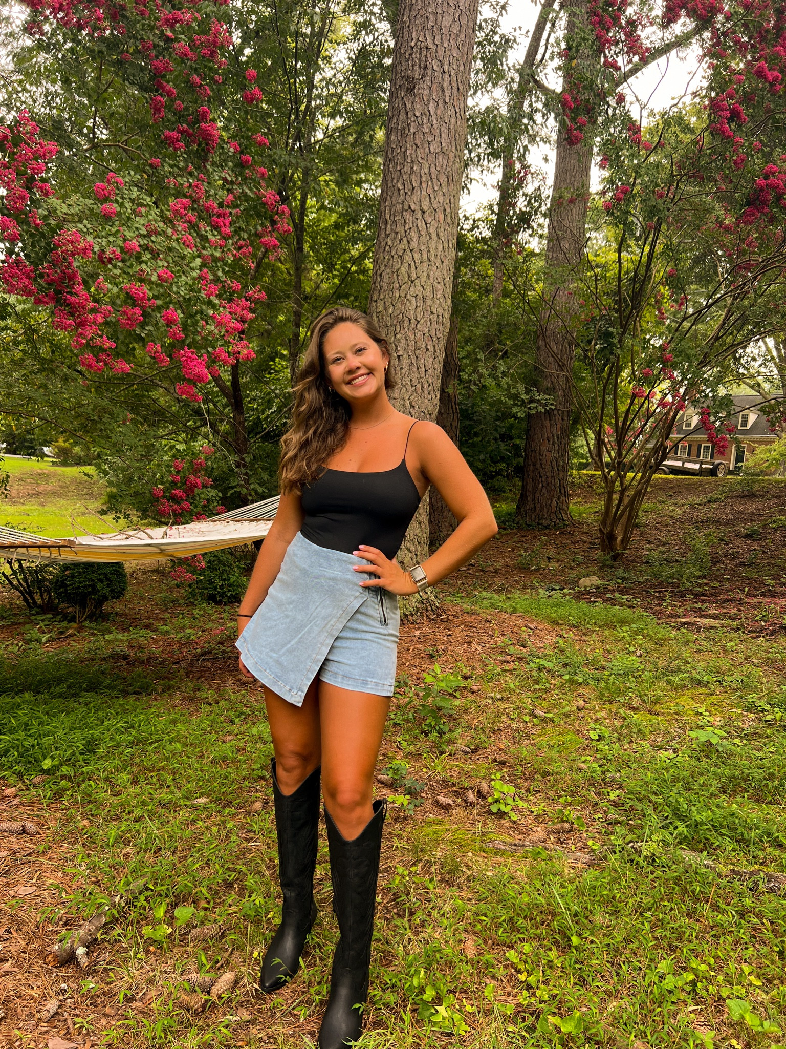 @pinklily just launched their gameday collection and these boots and skort are included 😍 🏈📣
#pinklilyambassador

#LTKSeasonal #LTKFindsUnder100 #LTKStyleTip