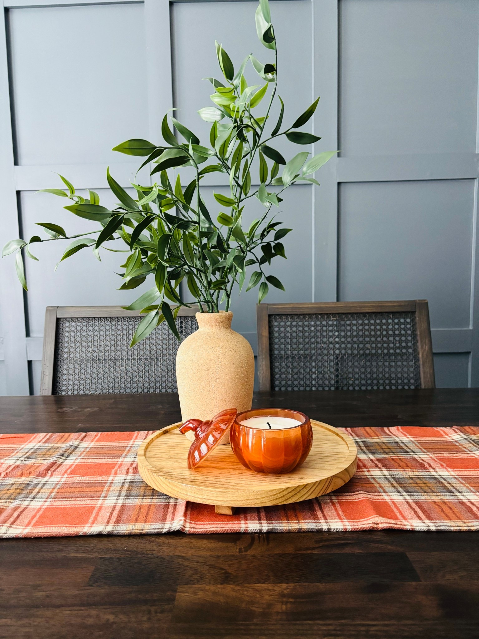 The cutest fall table display 🧡🎃

#LTKHalloween #LTKHome #LTKSeasonal