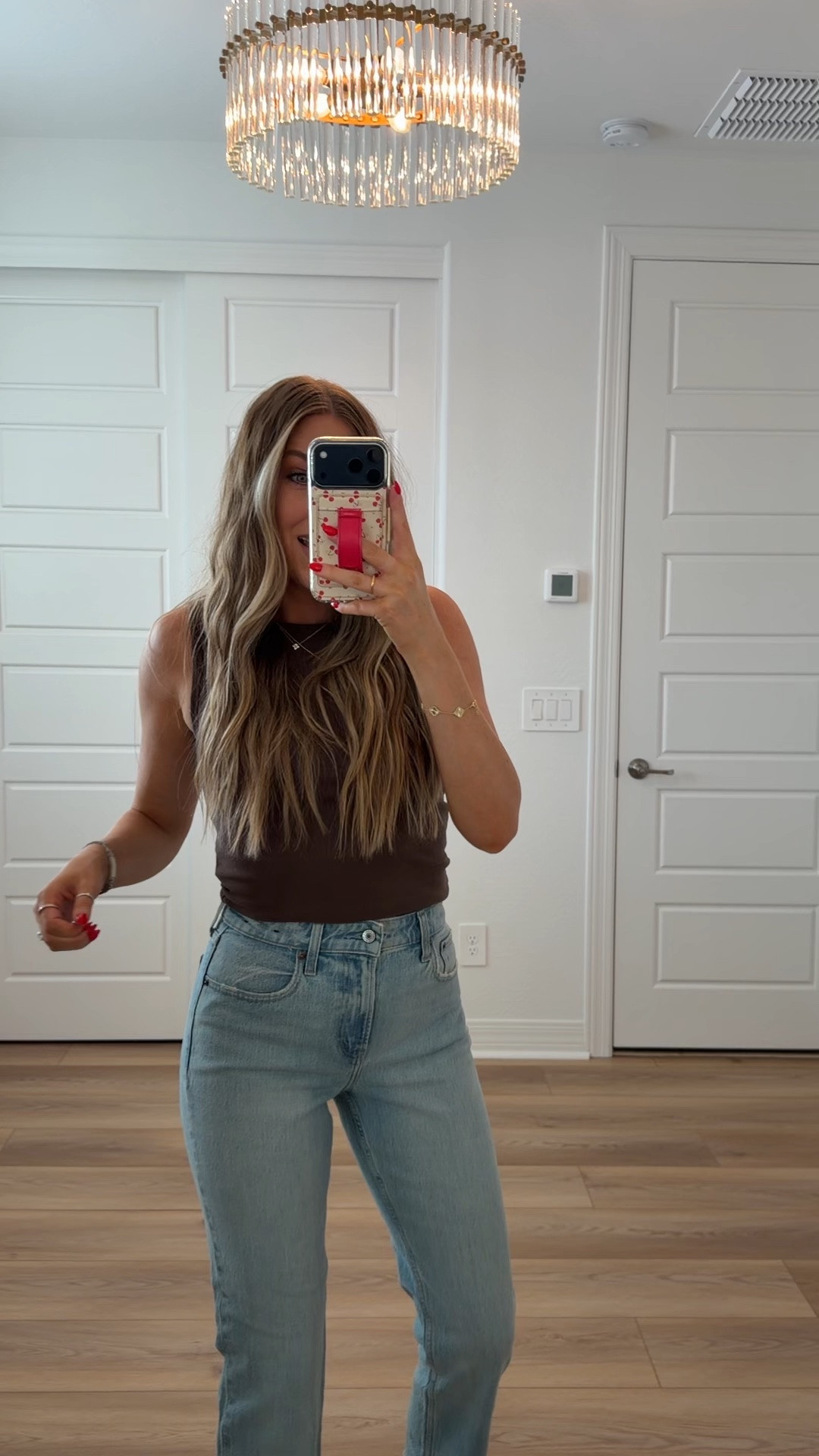 My fave jeans on sale!! Wearing a 26 in the curve love style @abercrombie
