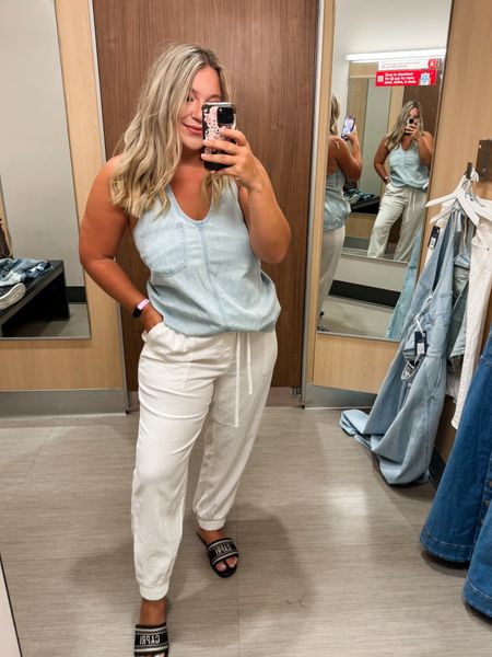 Loveee a denim and white combo!! This top is sold out but pants are available! 


Target
Target Tuesday
Target finds
Target try on
Midsize style
Midsize fashion 
Midsize outfits



#LTKmidsize #LTKSeasonal #LTKfindsunder50