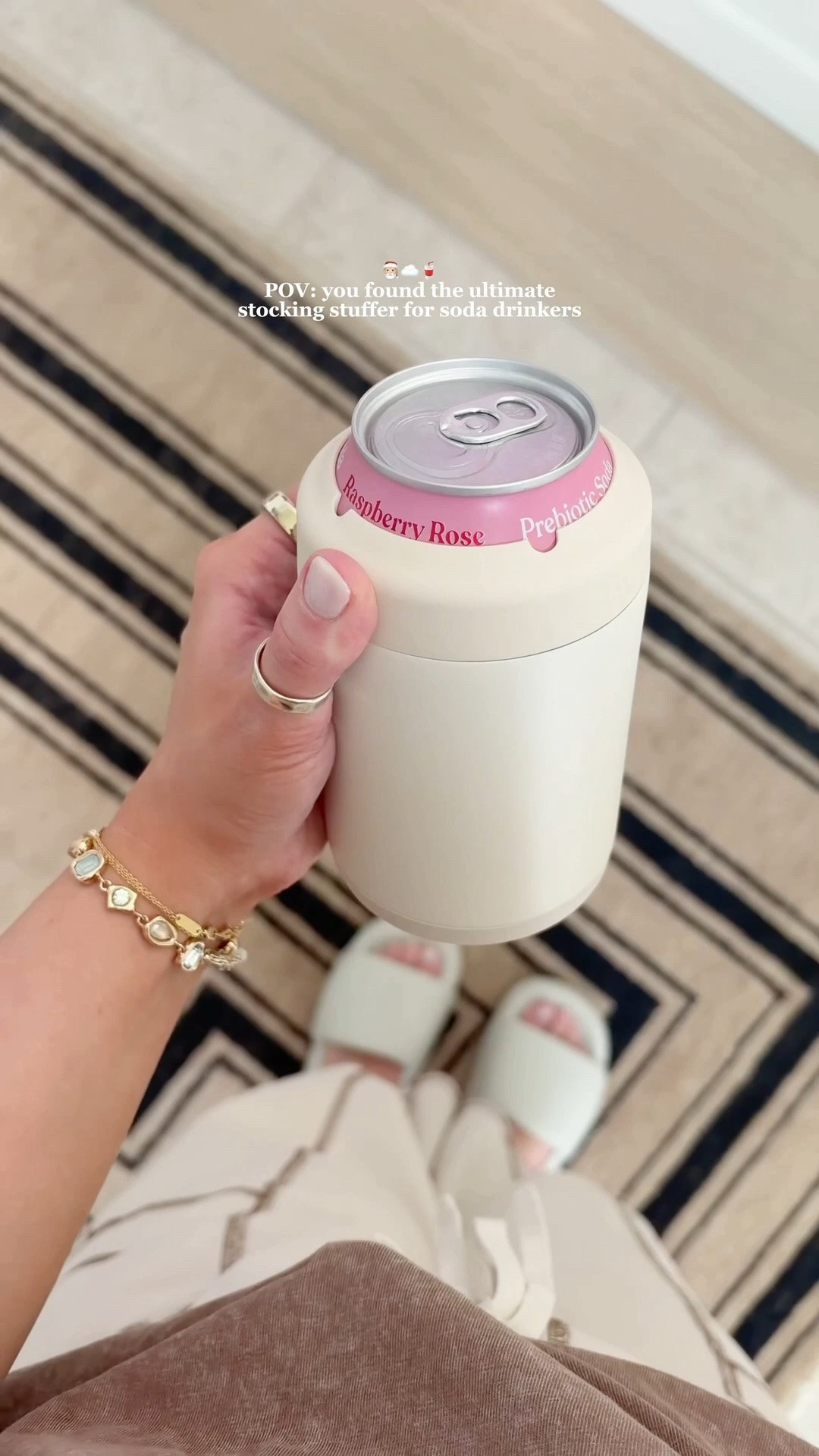 POV: you found the most ideal stocking stuffer gift idea🎅🏼💫