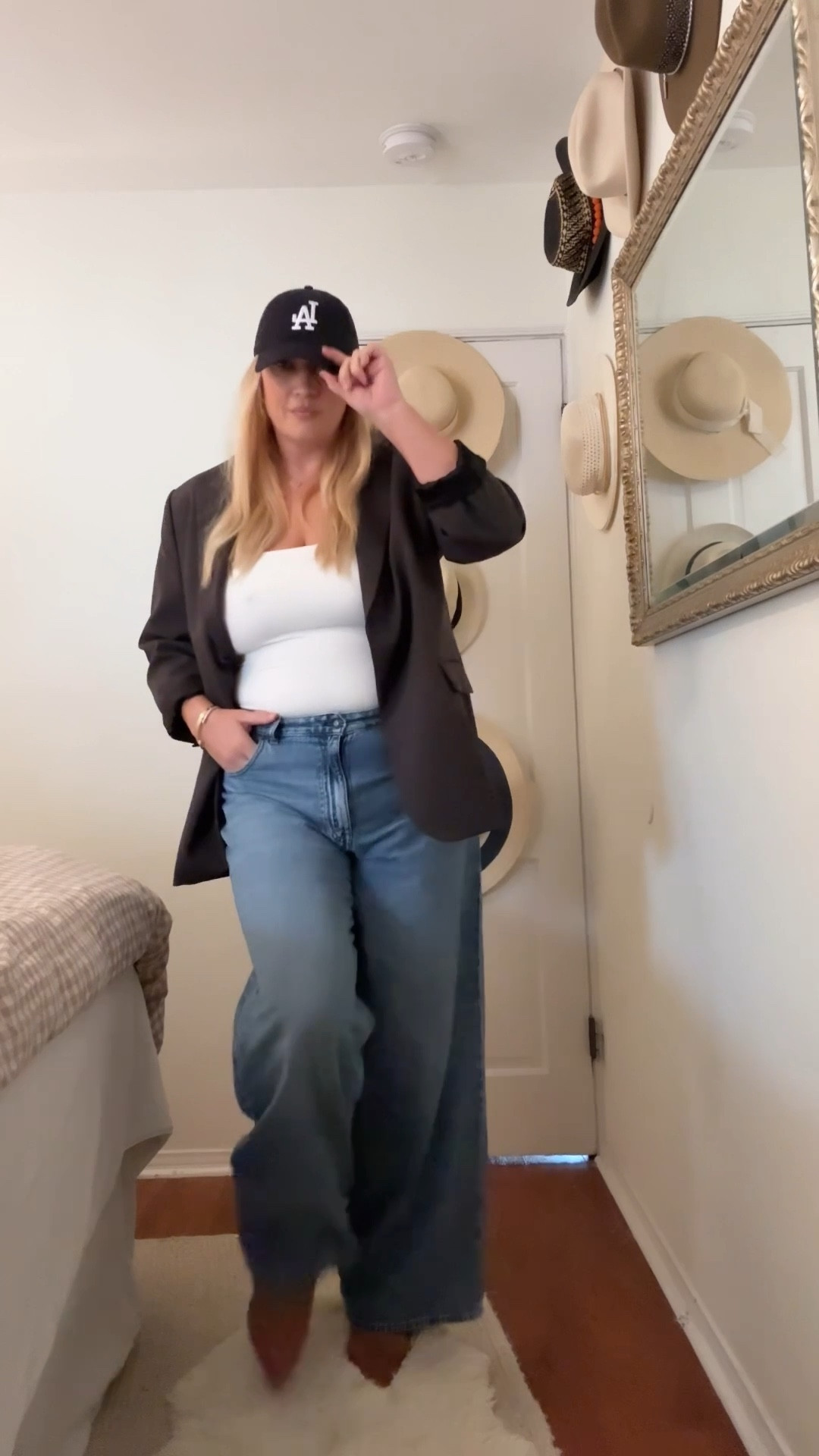 Casual Monday Mom Day 
Casual doesn’t have to mean sloppy. It’s actually quite simple to elevate your basics with just a few changes. 
Oversized is my new love language for fall. A looser Jean, a size up in my blazer and slight heel always hit. 
#oversizedblazer #loosefitjean #essentialfallboot #fallbootie #momlife