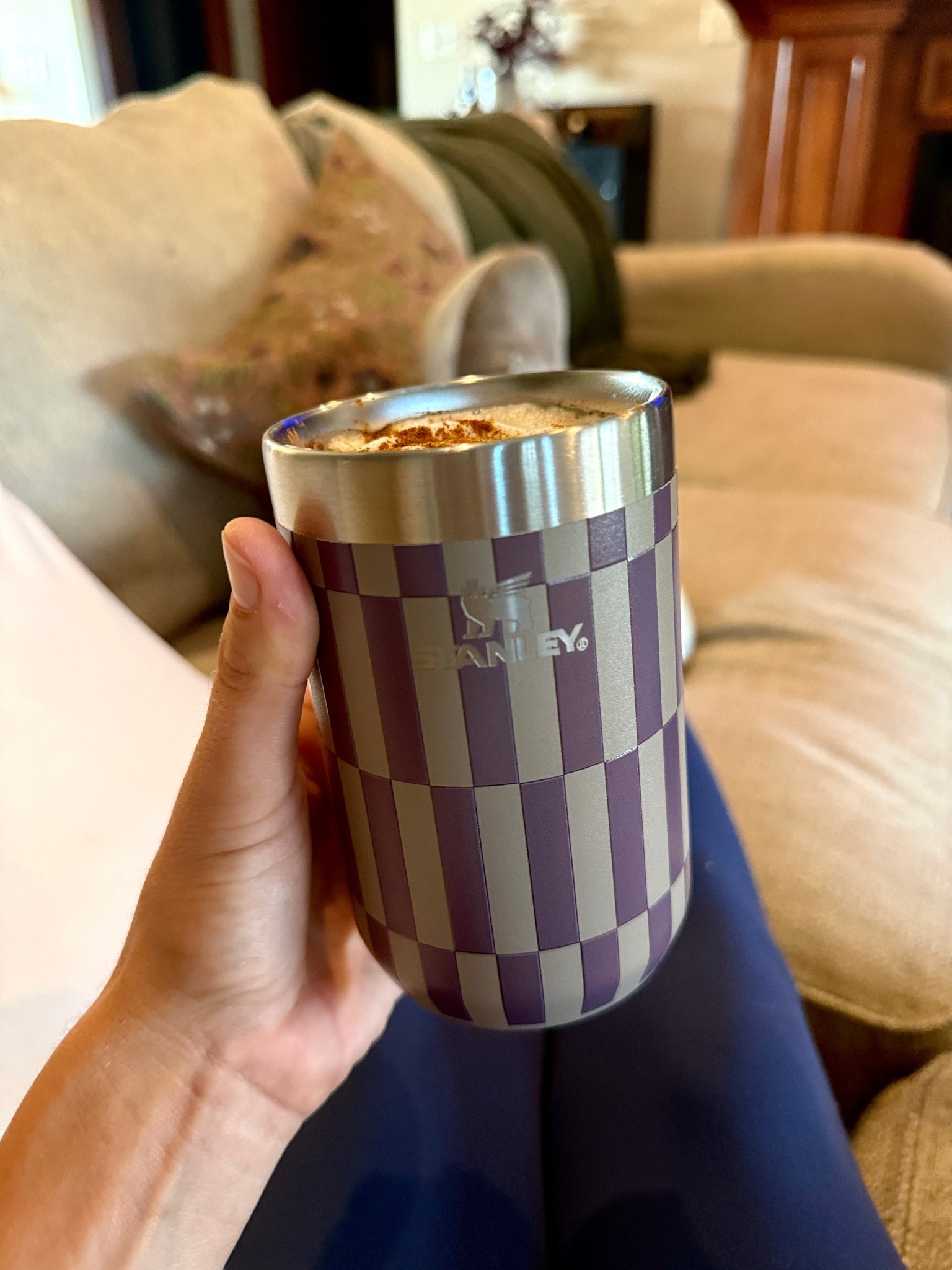 Okayyy Stanley 🤎🍂☕️ These colors are SO good + such an easy gift idea for literally anyone on your list.