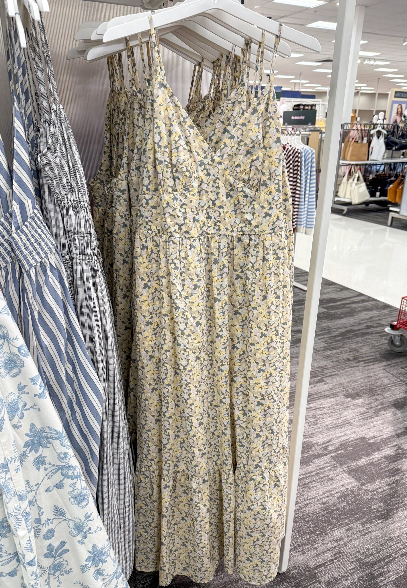 This dress is stunning! 30% off 

@Target 
#targetsale #target #springdress

#LTKMidsize #LTKootd #LTKSaleAlert