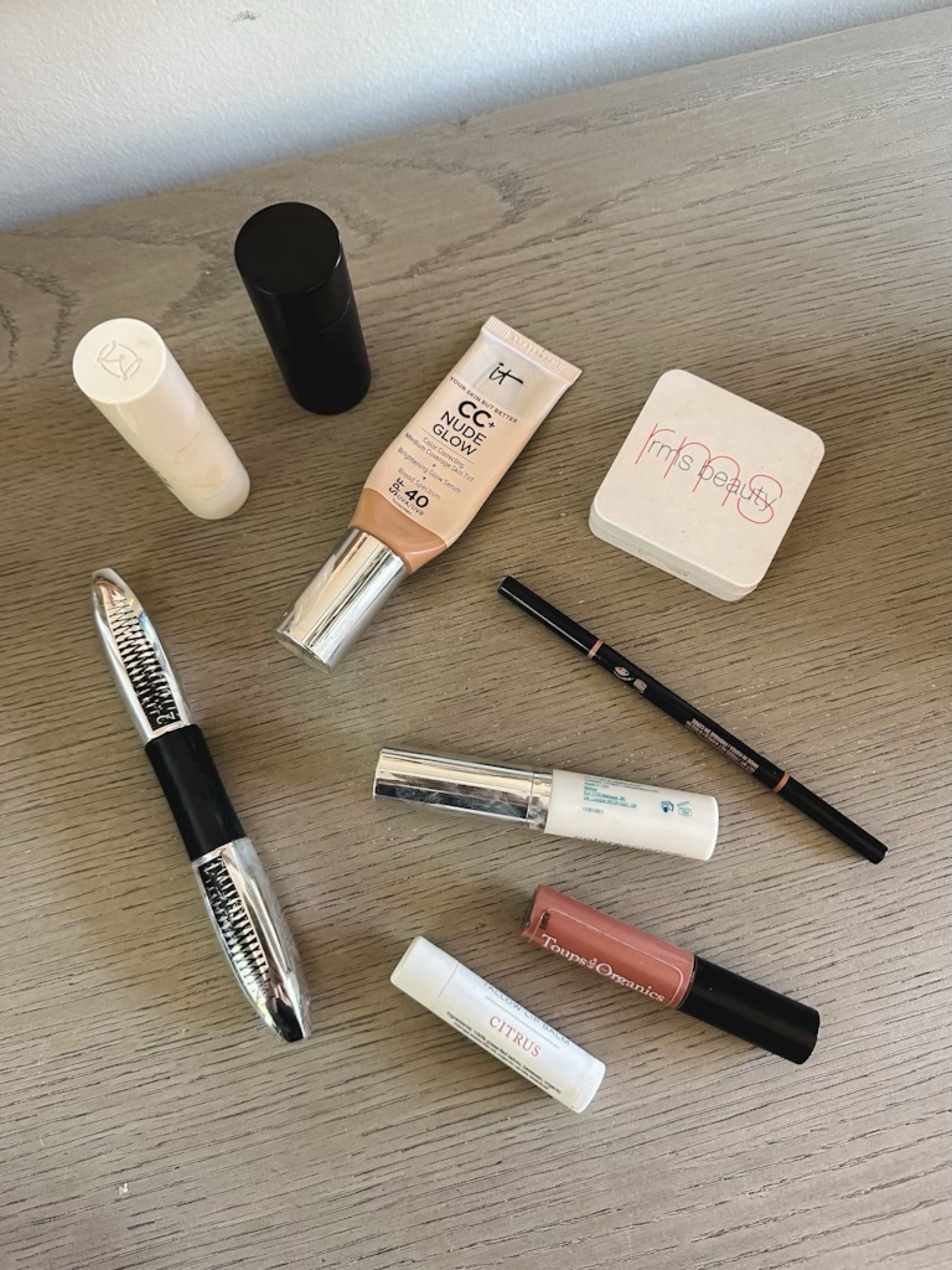 Daily makeup of late

#LTKbeauty #LTKstyletip