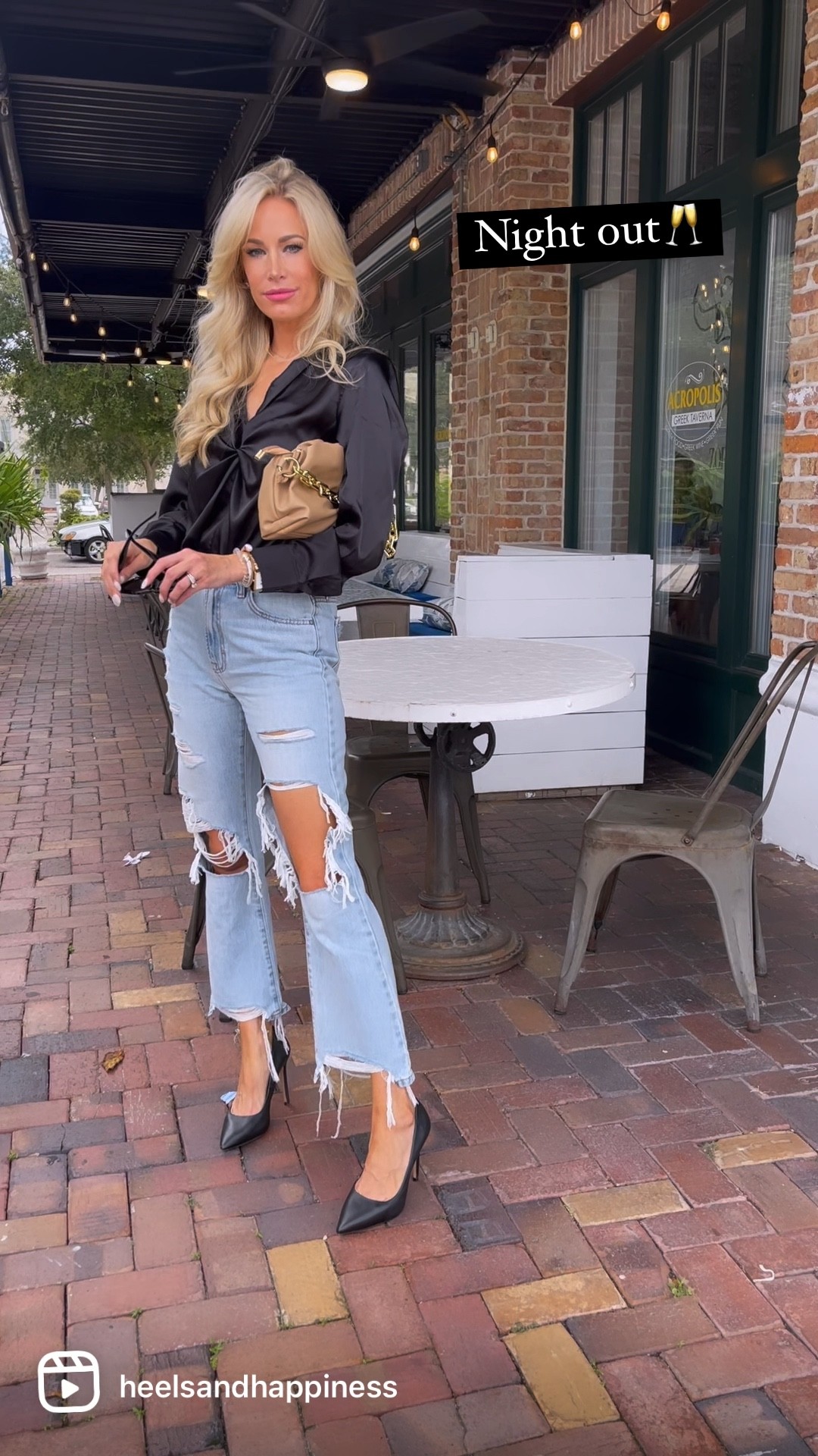 #distresseddenim #blouses 

#LTKSeasonal #LTKstyletip