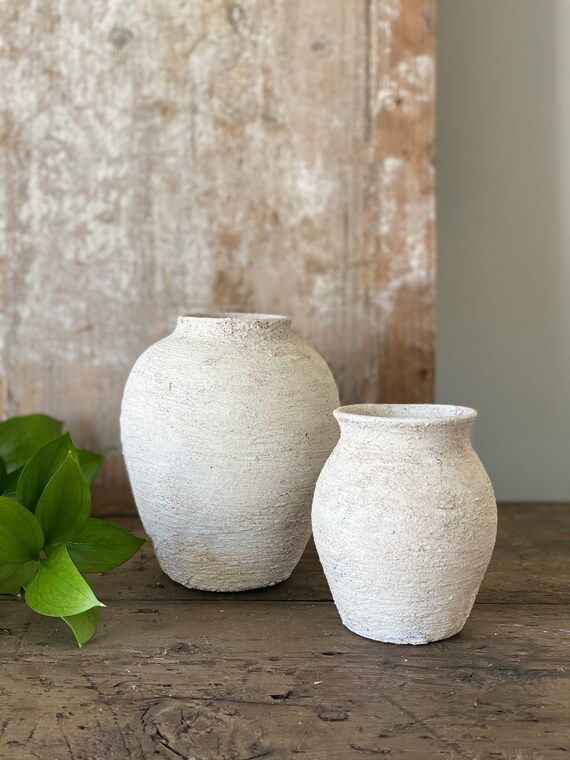 Set of 2 Hand painted vase l Minimalist l Round shape l Textured l Pottery l Rustic Primitive l U... | Etsy (CAD)