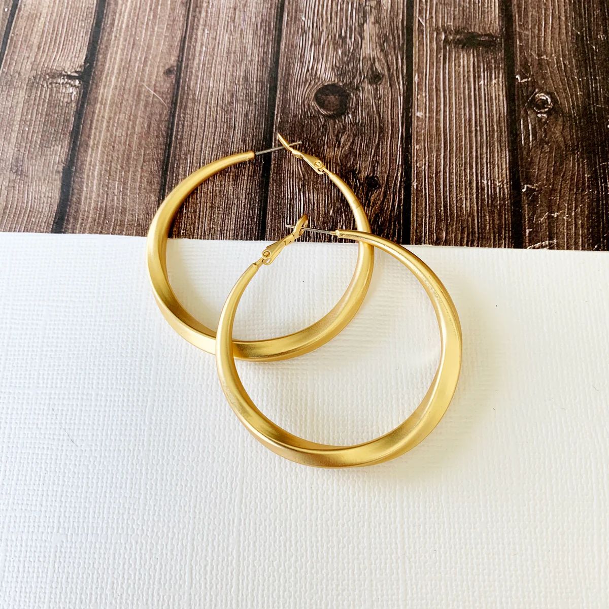 Hoopla Hoop Earring Collection :: Arabella Gold 1.5” Hoops | Baubles & Bits